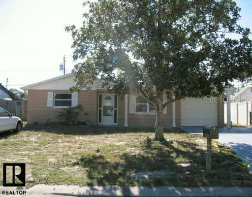 4136 Woodfield AVENUE Holiday, FL 34691