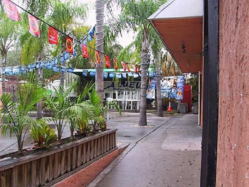 1703 E 8TH AVENUE TAMPA, FL 33605