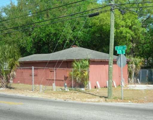 6902 21 STREET N Tampa, FL 33610