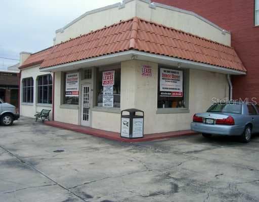 204 N COLLINS STREET PLANT CITY, FL 33563