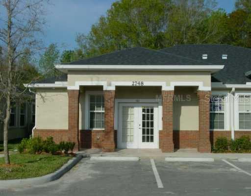 2748 WINDGUARD CREEK WESLEY CHAPEL, FL 33543