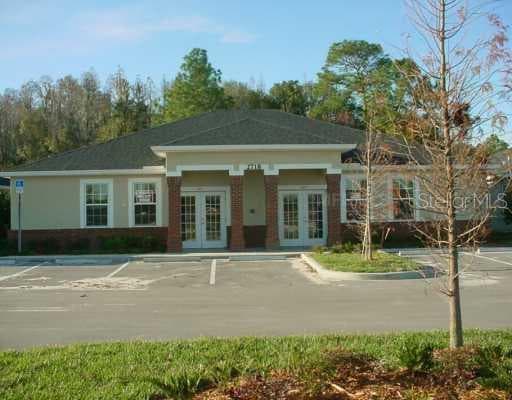 2718 WINDGUARD CIRCLE WESLEY CHAPEL, FL 33543