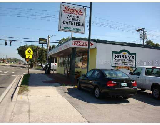 2927 40TH ST tampa, FL 33509