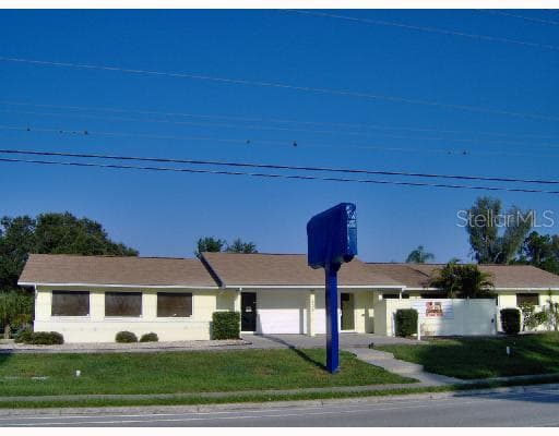 205 S HIGHWAY 41 RUSKIN, FL 33570
