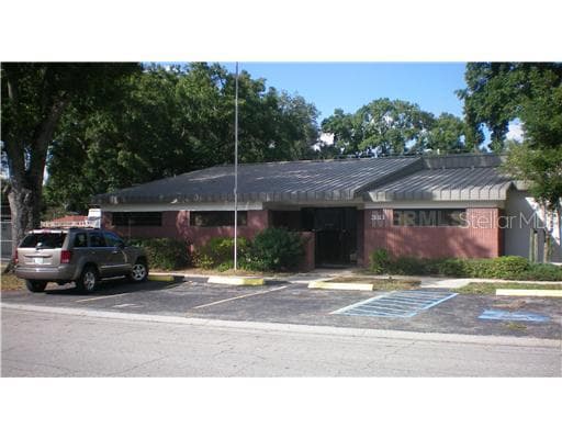 3811 W SLIGH AVENUE TAMPA, FL 33614