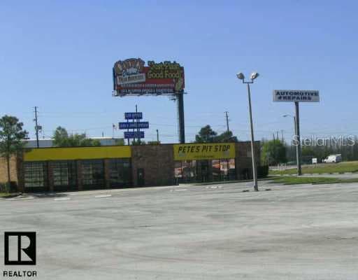 1112 US 19 HOLIDAY, FL 34690