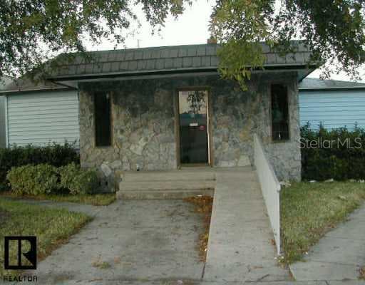 3011 Central AVENUE N St Petersburg, FL 33713