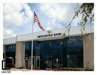 425 22nd AVENUE N St Petersburg, FL 33704