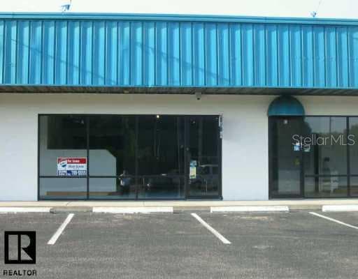 12807 Hillsborough W Tampa, FL 33635
