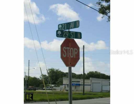 2876 21st AVENUE St Petersburg, FL 33713