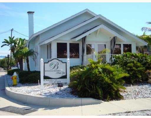 1215 Myrtle AVENUE S Clearwater, FL 33756
