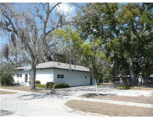 1002 Grove STREET Clearwater, FL 33755
