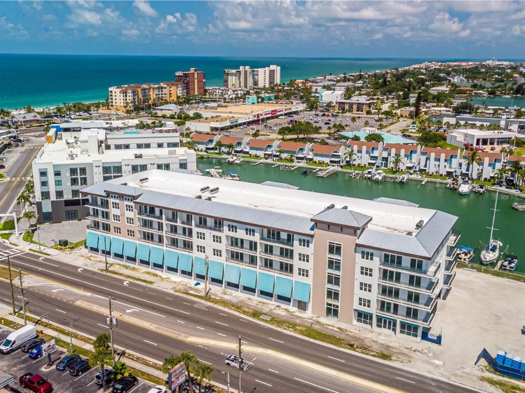 300 150TH AVENUE UNIT 307 MADEIRA BEACH, FL 33708