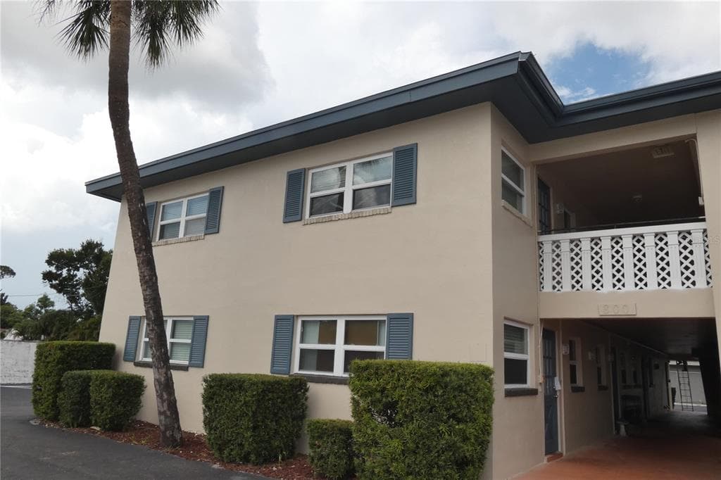 810 TYRONE BOULEVARD N UNIT G-2 ST PETERSBURG, FL 33710