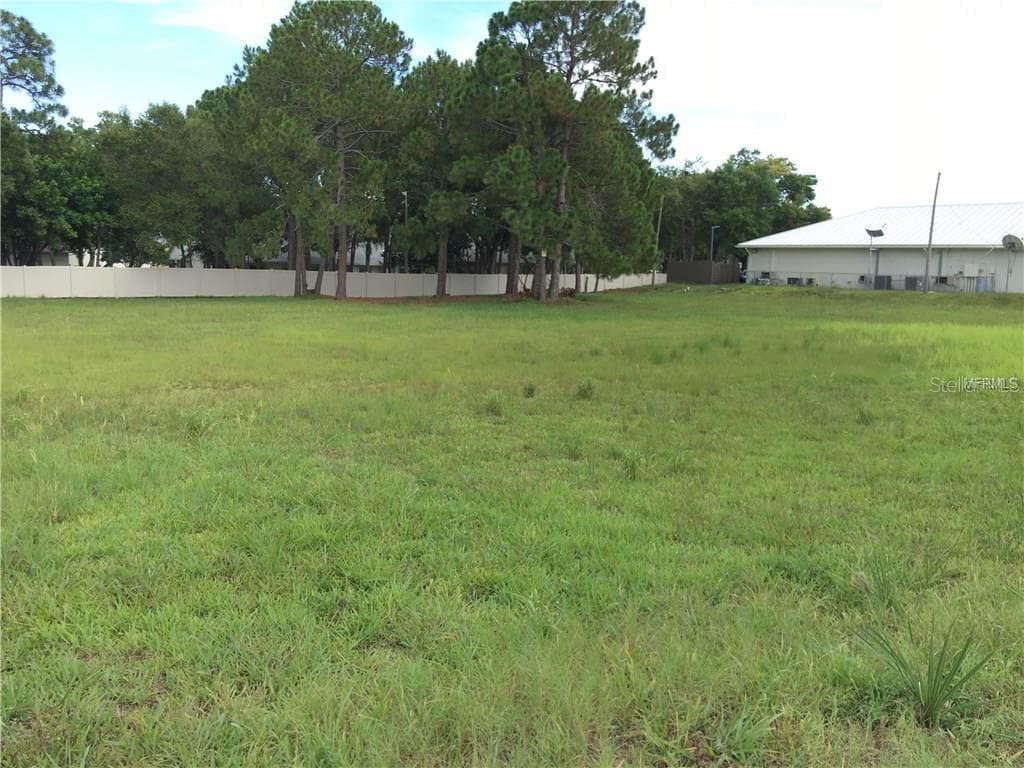 1401 SEMINOLE BOULEVARD LARGO, FL 33778
