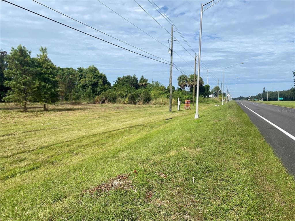 4355 US 19 PALMETTO, FL 34221