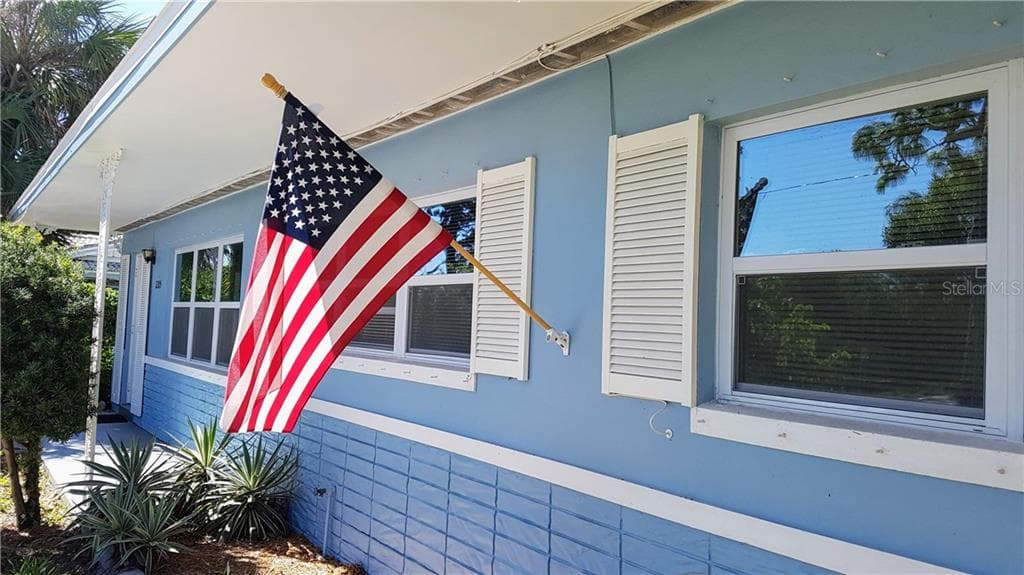 2205 59TH STREET S GULFPORT, FL 33707
