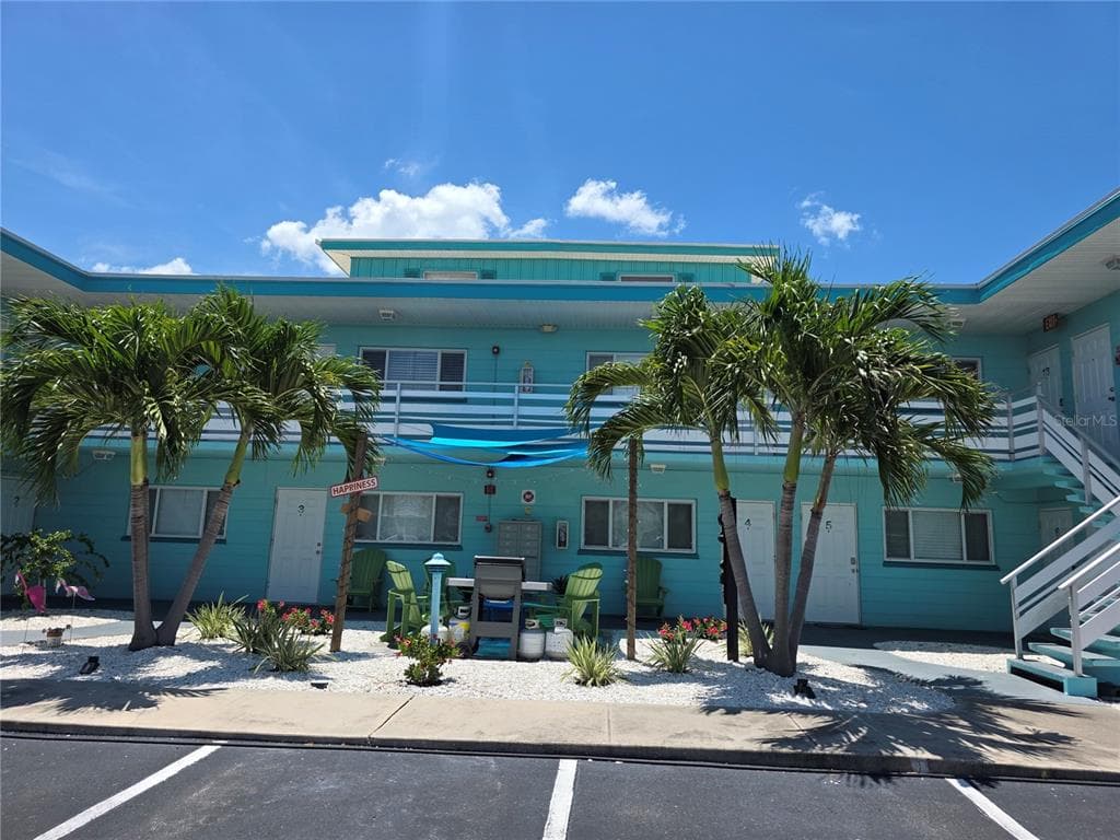 504 67TH AVENUE UNIT 12 ST PETE BEACH, FL 33706