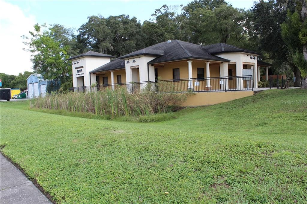 19105 N US HIGHWAY 41 UNIT 200 LUTZ, FL 33549