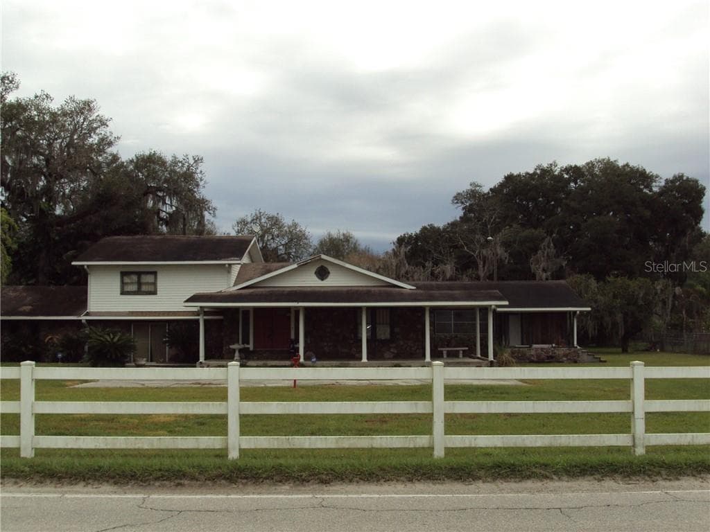 4304 OLD MULBERRY ROAD PLANT CITY, FL 33567