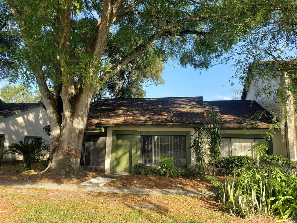 7813 LEMONWOOD COURT UNIT 226 TEMPLE TERRACE, FL 33637