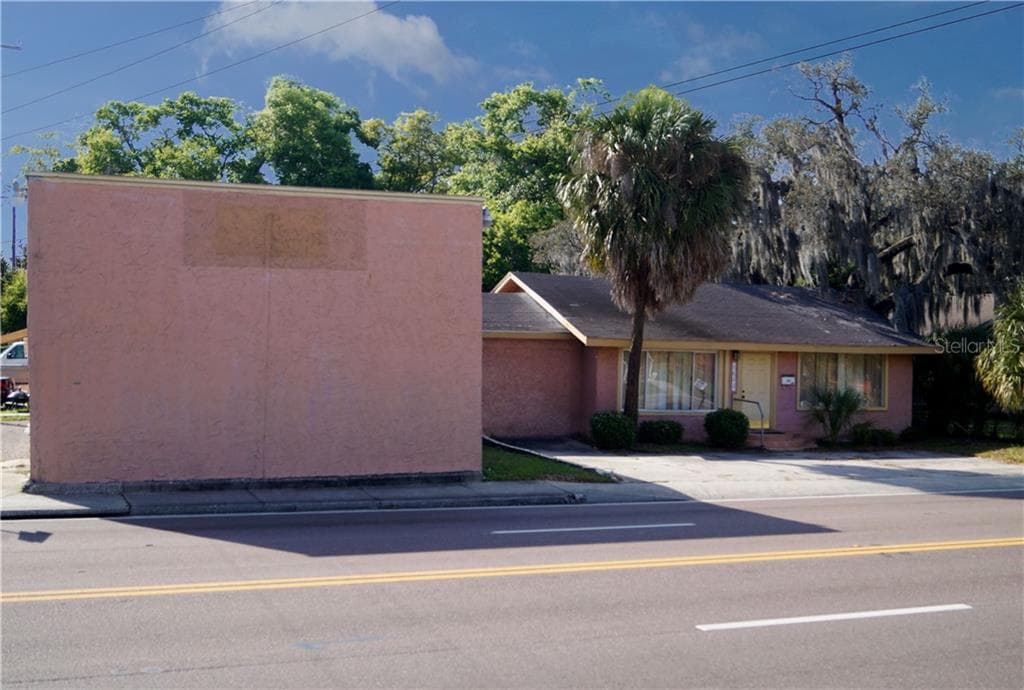 5802 N FLORIDA AVENUE TAMPA, FL 33604