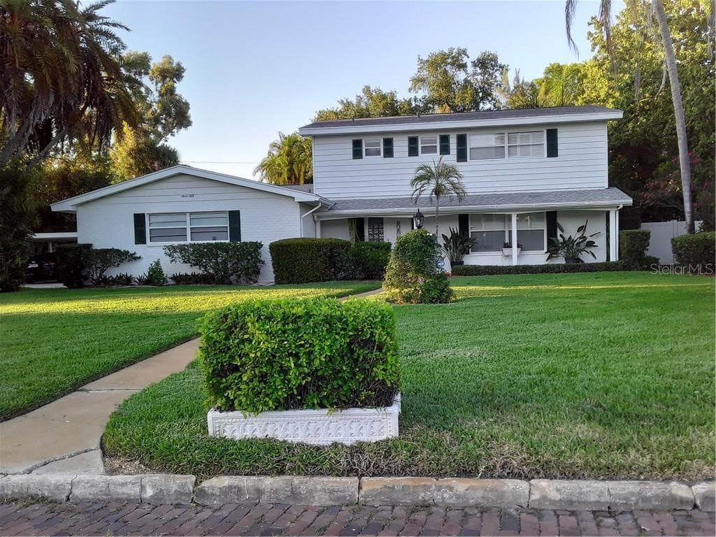 350 RAFAEL BOULEVARD NE ST PETERSBURG, FL 33704