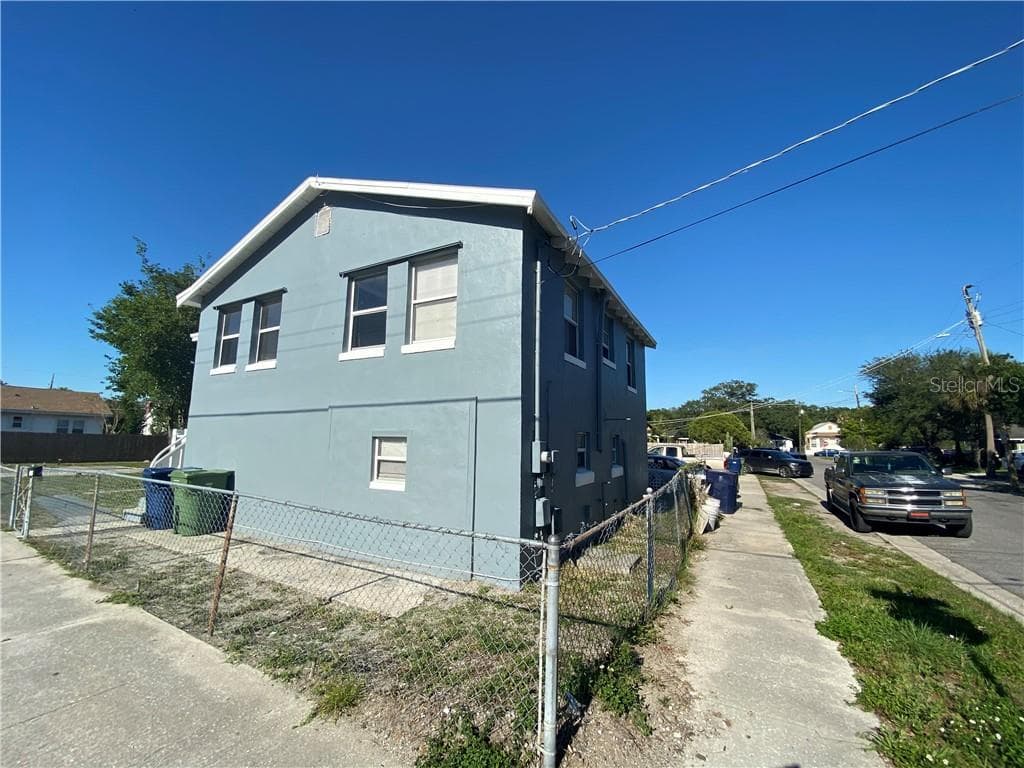 2901 N 19TH STREET TAMPA, FL 33605