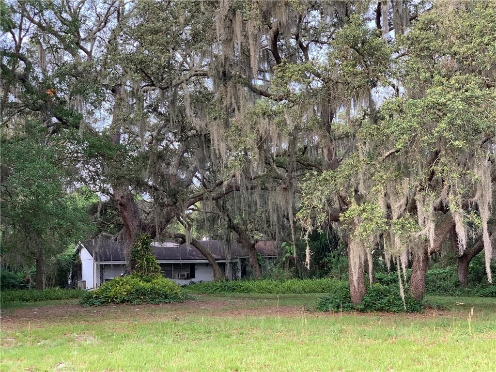 1009 KNOWLES ROAD BRANDON, FL 33511
