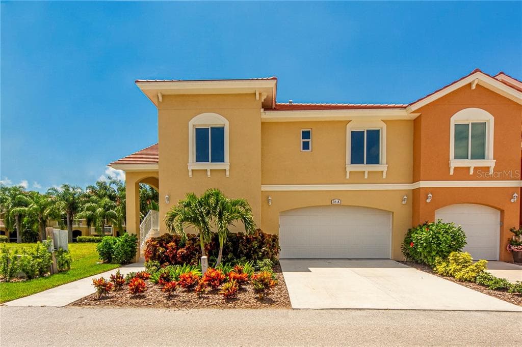 18 FRANKLIN COURT S UNIT A ST PETERSBURG, FL 33711