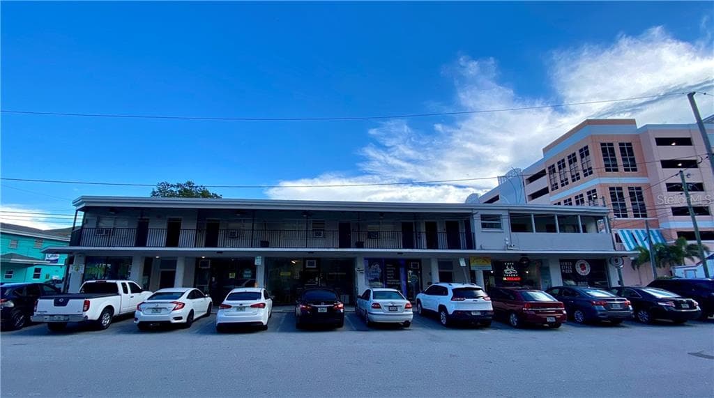 53 BAYMONT STREET CLEARWATER BEACH, FL 33767