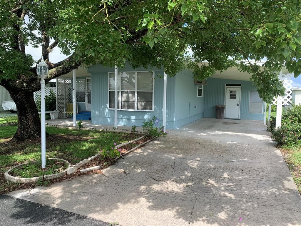 5311 VENTURA DRIVE ZEPHYRHILLS, FL 33541