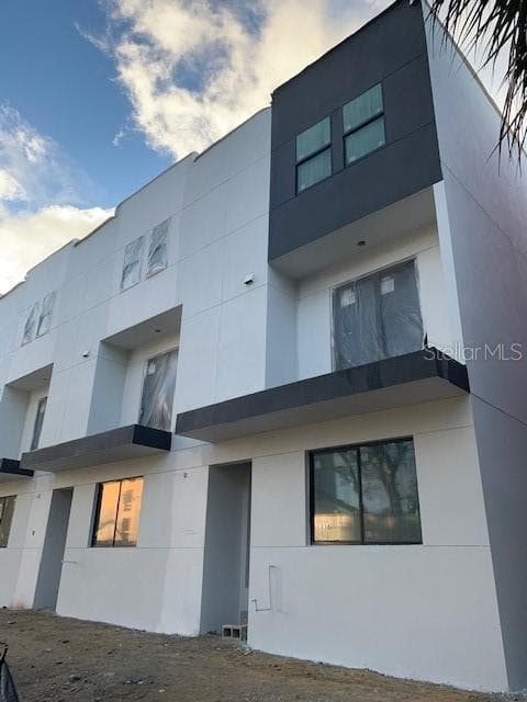 1350 W CARMEN STREET UNIT 4 TAMPA, FL 33606