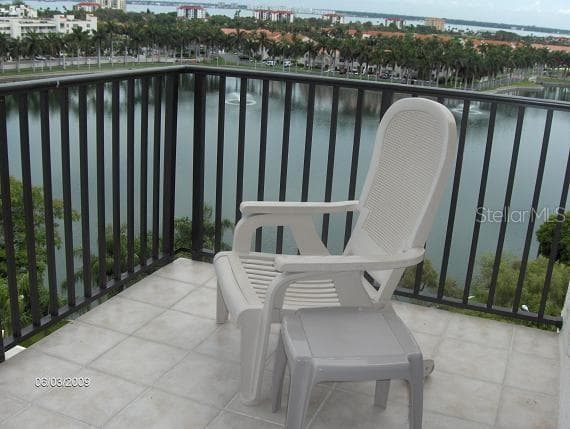 6287 BAHIA DEL MAR CIRCLE UNIT 904 ST PETERSBURG, FL 33715