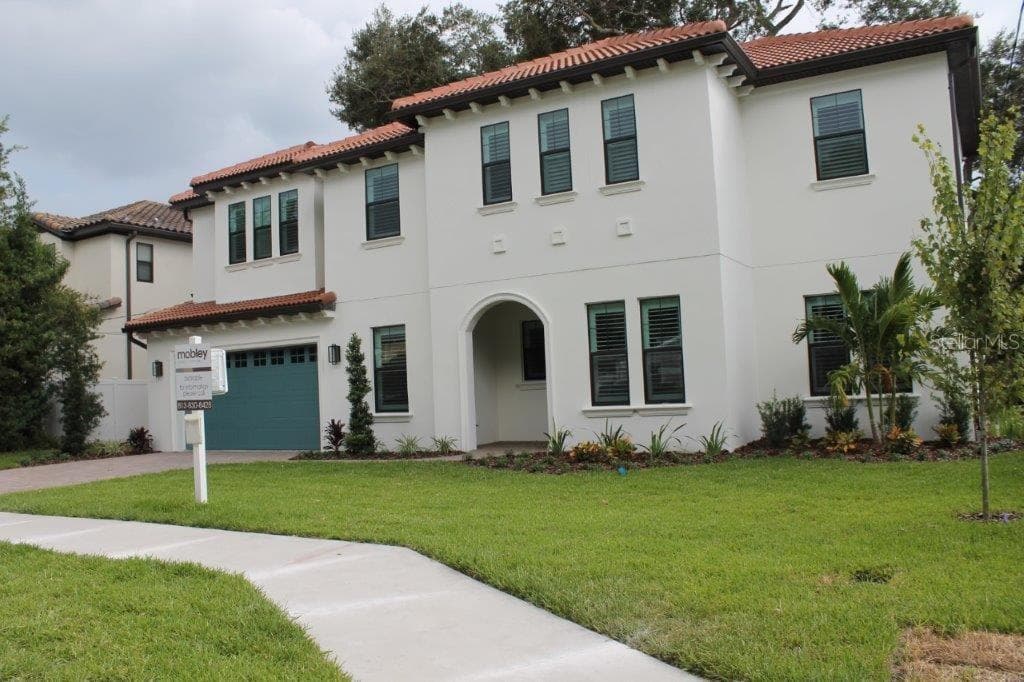 3614 W TAMPA CIRCLE TAMPA, FL 33629