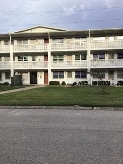 7801 11TH STREET UNIT 203 ST PETERSBURG, FL 33702