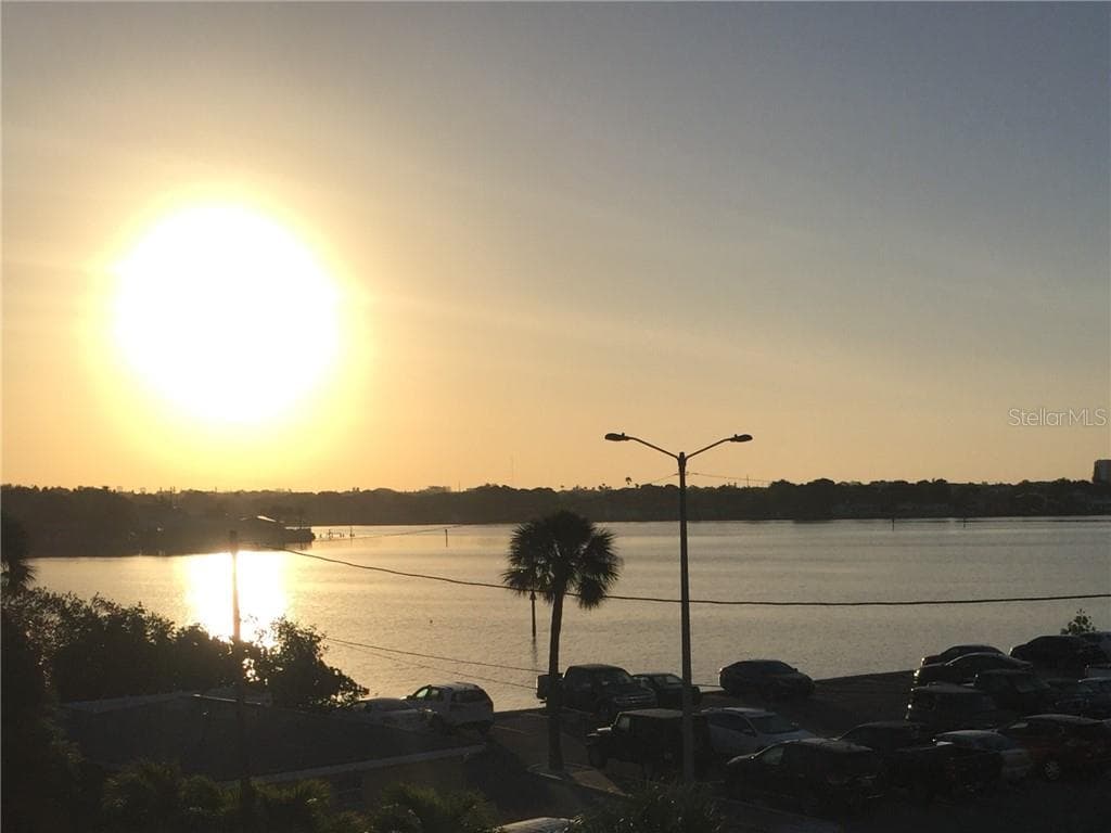 1859 SHORE DRIVE S UNIT 305 SOUTH PASADENA, FL 33707