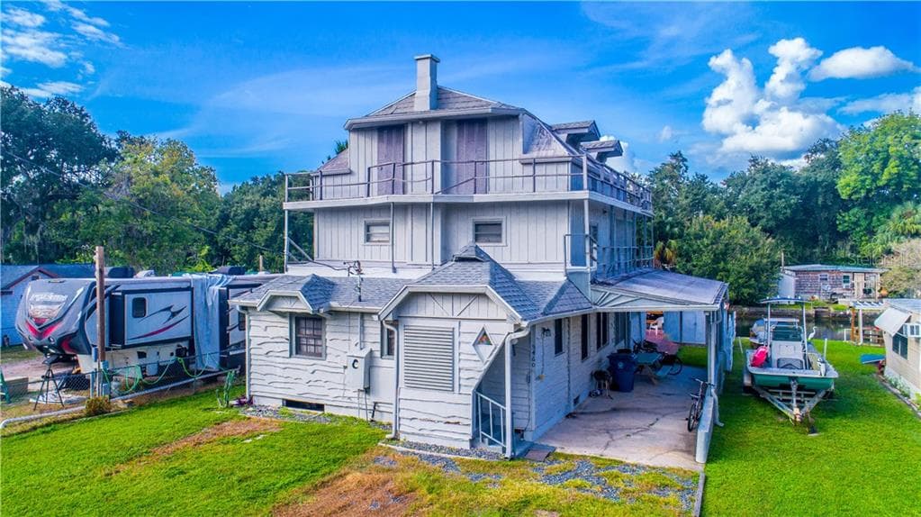 5460 CIRCLE DRIVE WEEKI WACHEE, FL 34607