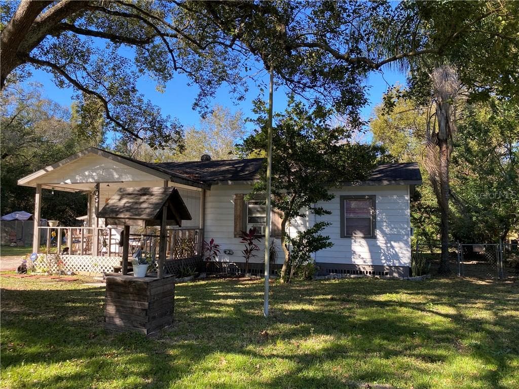 405 CREVASSE STREET LAKELAND, FL 33805