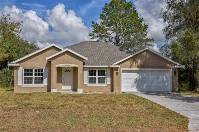 334 MALAUKA LOOP OCKLAWAHA, FL 32179