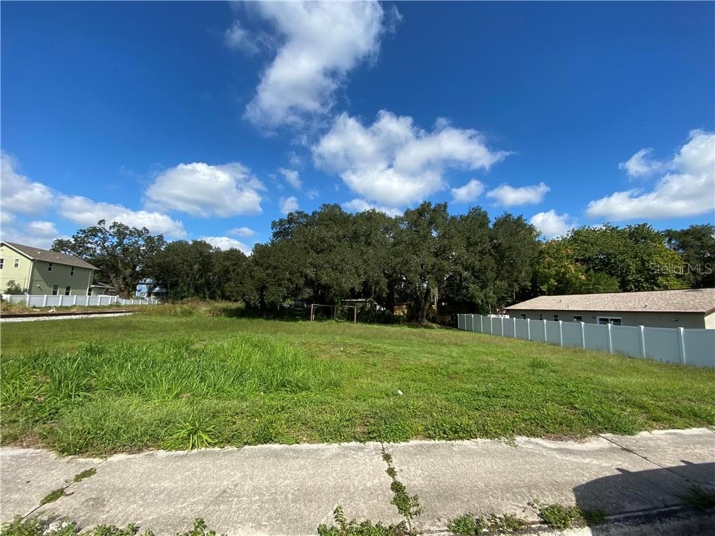 2700 31 STREET TAMPA, FL 33605
