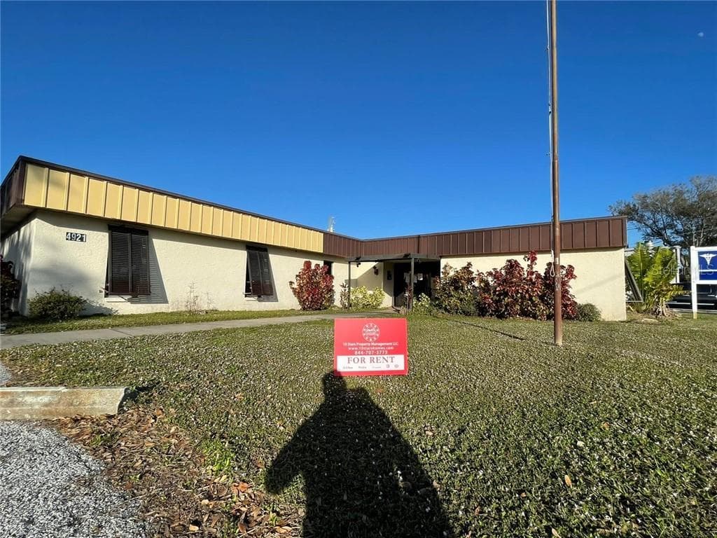 4921 71ST AVENUE N PINELLAS PARK, FL 33781