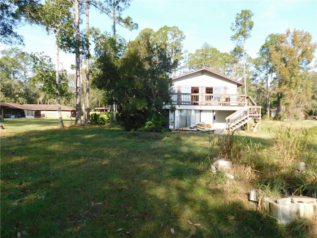 505 W HILLSBOROUGH AVENUE FLORAHOME, FL 32140