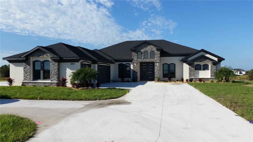 5201 LAKE ORTA DRIVE WIMAUMA, FL 33598
