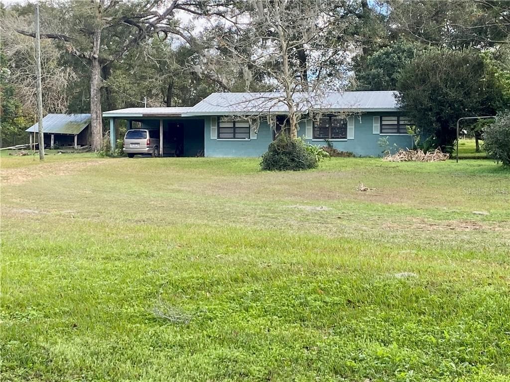 11812 and 11818 DUCK LAKE CANAL ROAD DADE CITY, FL 33525