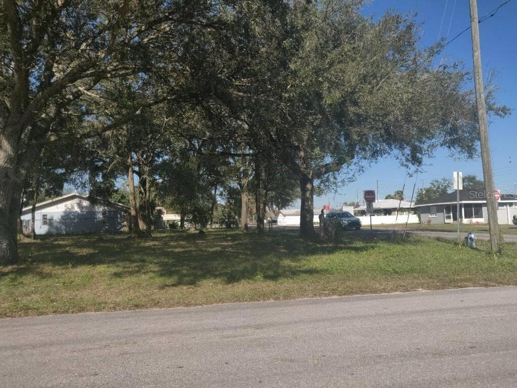 5601 6TH STREET ZEPHYRHILLS, FL 33542