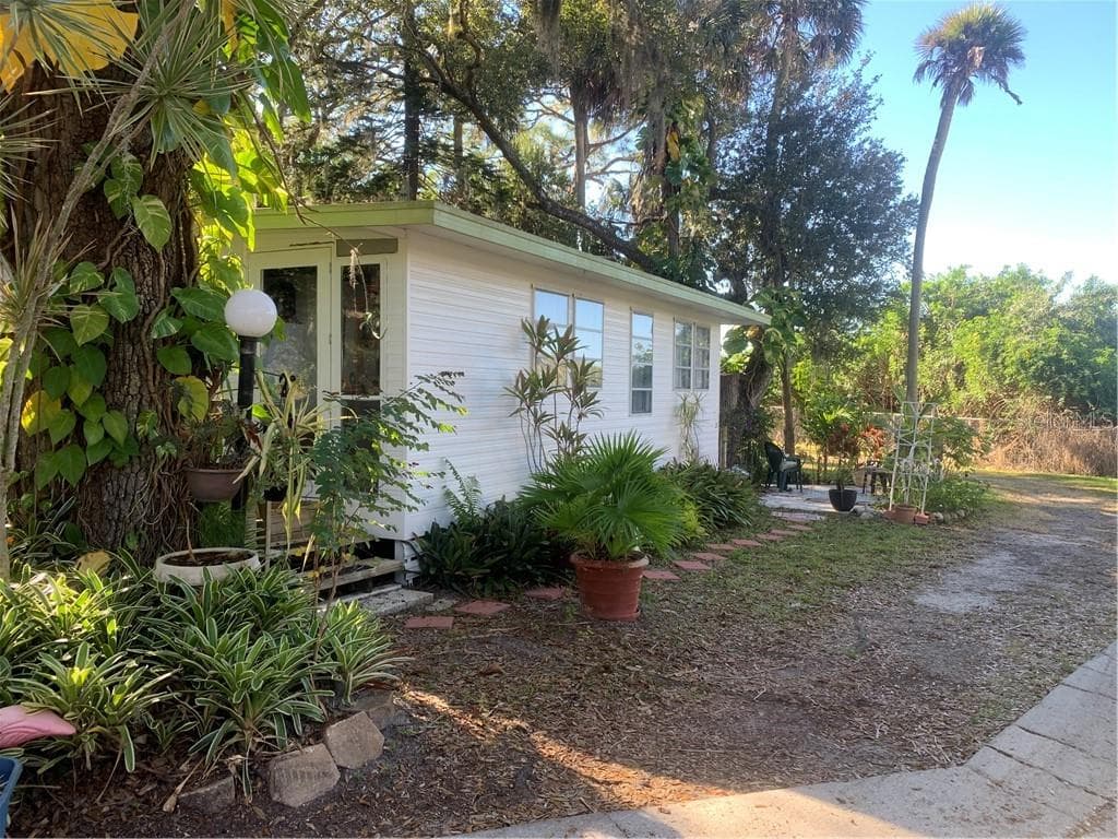 3300 26TH AVENUE E UNIT 138 BRADENTON, FL 34208
