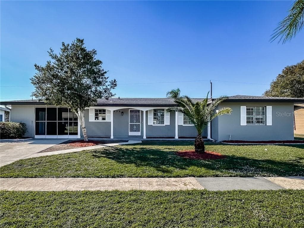 2489 BEACON DRIVE PORT CHARLOTTE, FL 33952