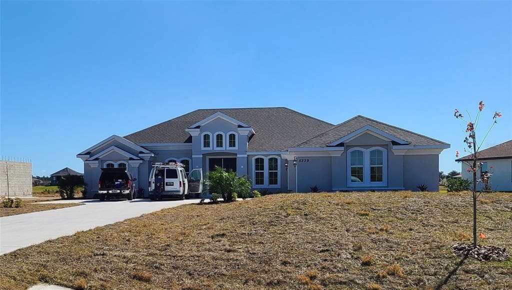 5239 LAKE VENICE DRIVE WIMAUMA, FL 33598