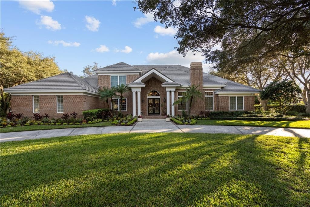 804 GUISANDO DE AVILA TAMPA, FL 33613